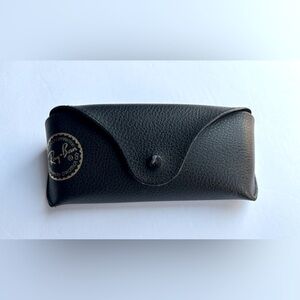 One Ray-Ban Sunglasses Eyeglasses Soft Leather Black Case‎ w/Cleaning Cloth
